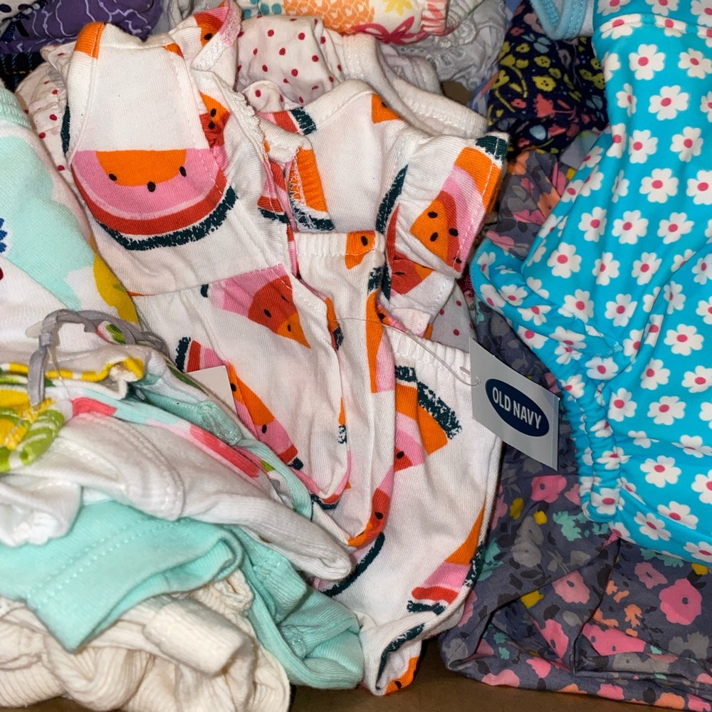 Baby Girl clothes lot (brand names, excellent condition, NWT)